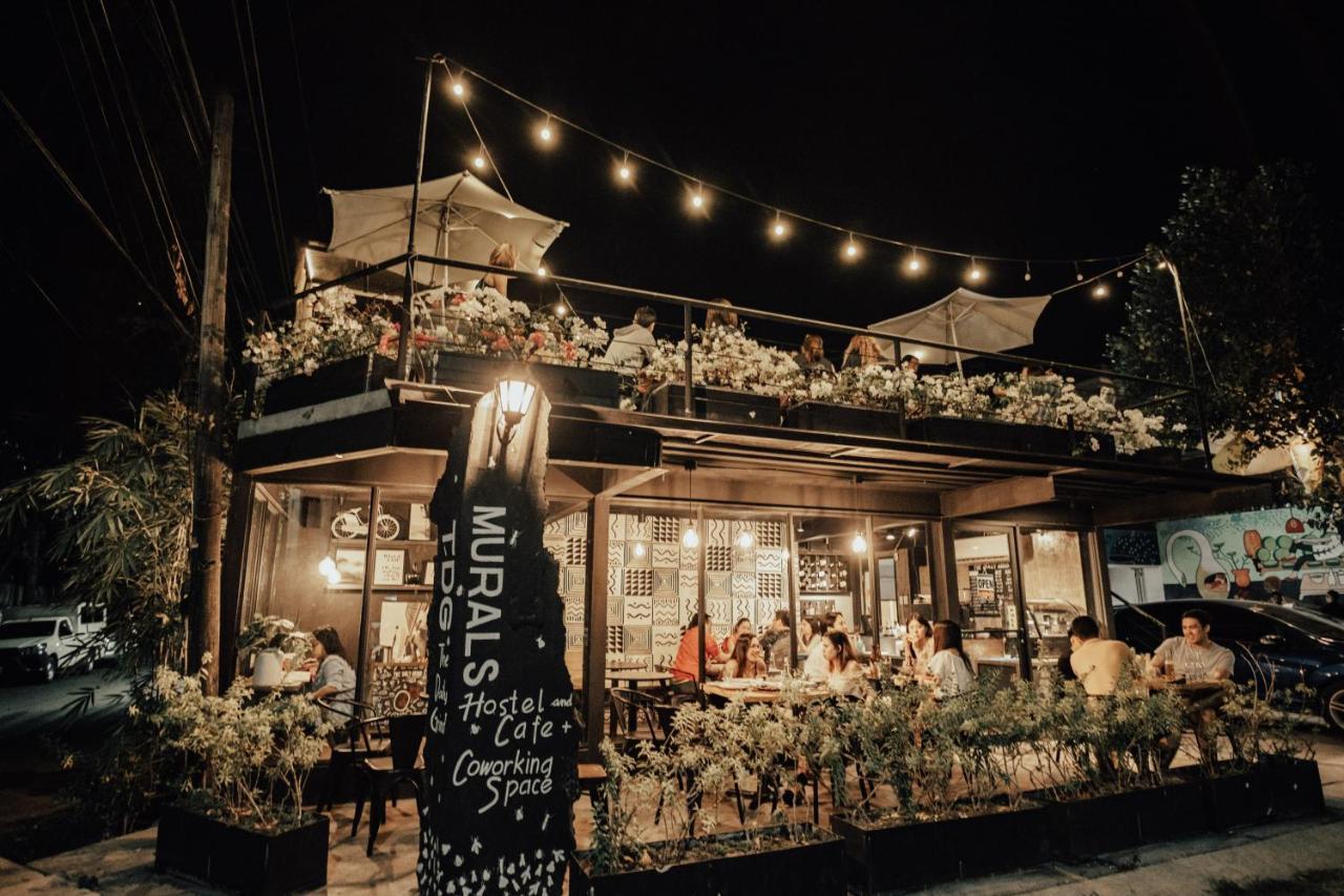 Murals Hostel And Cafe Cebu Bagian luar foto