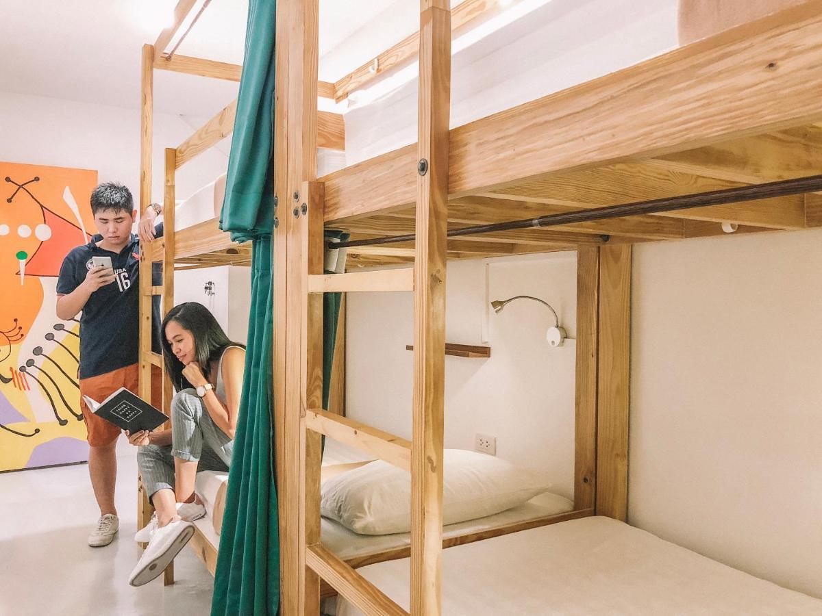 Murals Hostel And Cafe Cebu Bagian luar foto