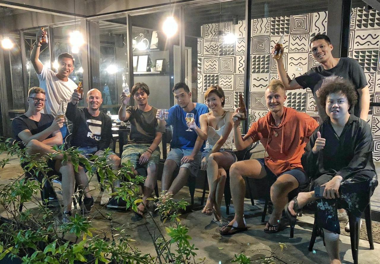 Murals Hostel And Cafe Cebu Bagian luar foto