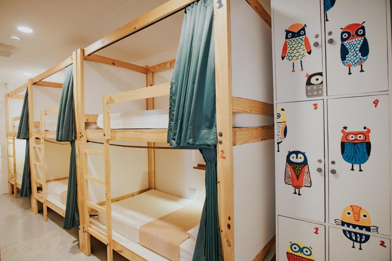 Murals Hostel And Cafe Cebu Bagian luar foto