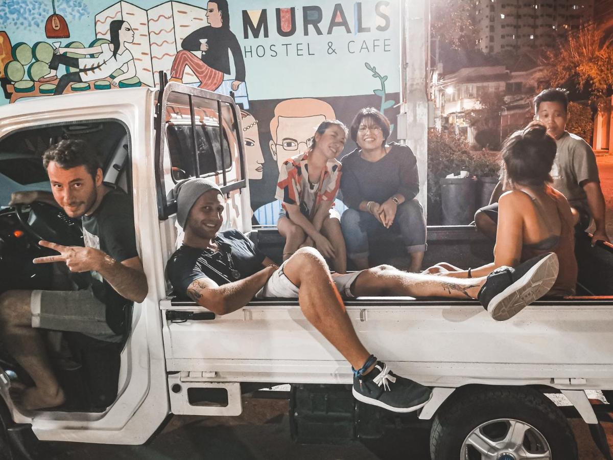 Murals Hostel And Cafe Cebu Bagian luar foto